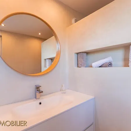 L Apartment
