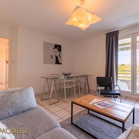Apartment L *