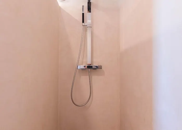 L Διαμέρισμα *